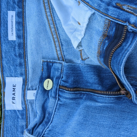 29 Frame Le Hollywood Crops - Picture 3 of 7